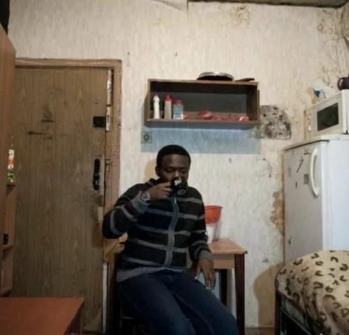 Дожили!  Наконец обратили внимание на состояние общежитий в России.

