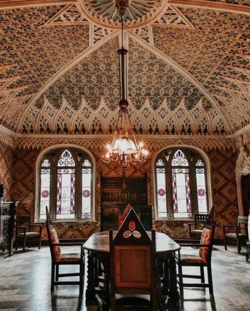 Кастелло - дель - рокколо, Буска, Пьемонт, Италия. 07