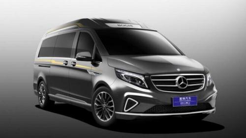 Italdesign кожей и деревом сделал Mercedes V - Class еще роскошнее.