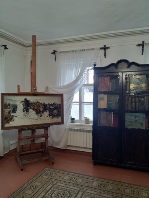 Музей - усадьба Василия Ивановича Сурикова располагается в центре города, на территории усадьбы, где родился и вырос художник. 06