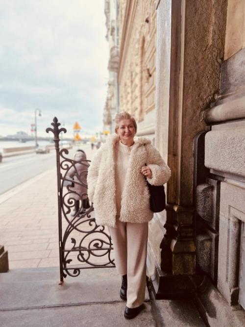 Владимирский дворец (дом ученых) дошел практически в неизменном виде, пережив революцию и две мировые войны. 02