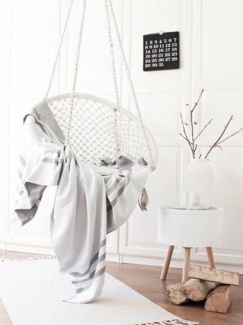 Простой способ преобразить интерьер - поселить в квартире нестандартный предмет. 01