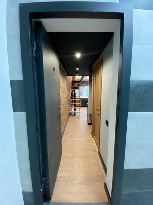 Двухуровневая квартира - студия. 08