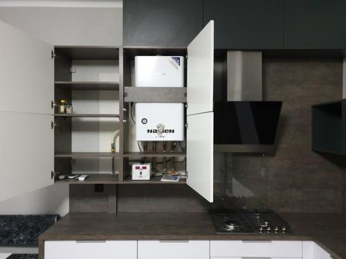 Такая одновременно строгая и интересная кухня в современном стиле, установлена нами в одном из частных домов станицы марьянская. 05