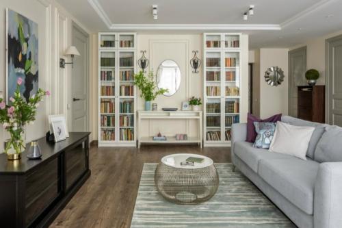 Нюдовая трёхкомнатная квартира с мягкой и спокойной атмосферой. 01