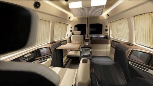 Italdesign кожей и деревом сделал Mercedes V - Class еще роскошнее. 02