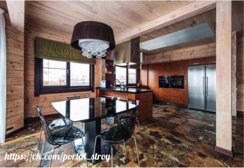 Под одной крышей. 02