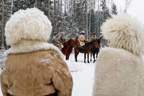 В парке Патриот в московской области открылся выставочный комплекс партизанская деревня. 07