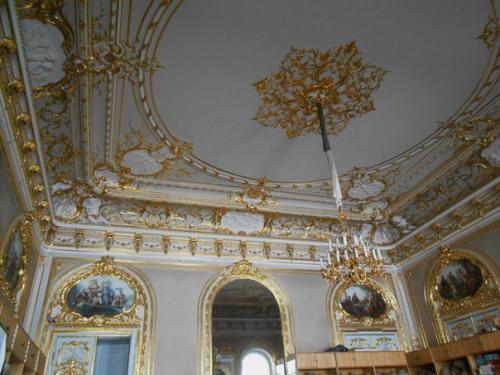 И вновь ново - михайловский дворец (дворцовая наб., 18; арх. 04