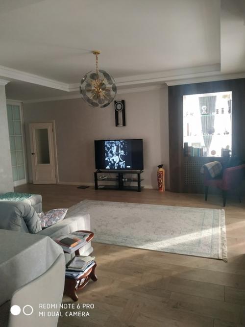 Двухкомнатная квартира в алматы, Казахстан. 01