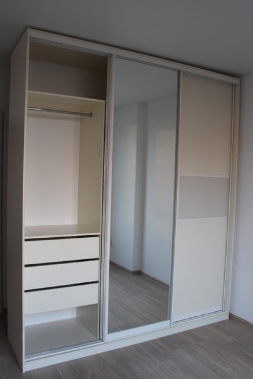 Лучшее решение.  В наше время, шкаф - купе стал неотъемлемо частью квартир и домов! 03