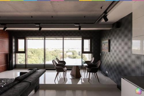 Мужская квартира с панорамным Видом на город. 01