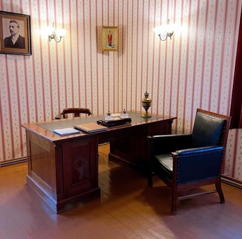 Дача Винтера, что в Карелии на северном берегу Ладоги, на живописном мысу таруниеми (что в переводе с финского - сказочный. 06