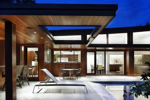 Частная резиденция Tree House была сконструирована компанией Miro Rivera Architects и располагается в остине, штат техас, США. 01