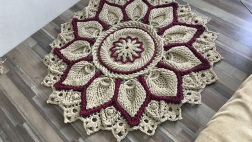 Вязание ковриков крючком.

