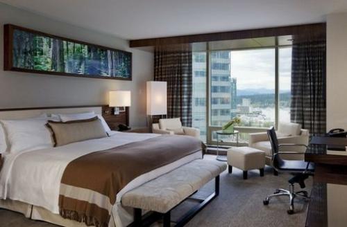 Панорамные окна, художественный вид окружающего ландшафта. 08