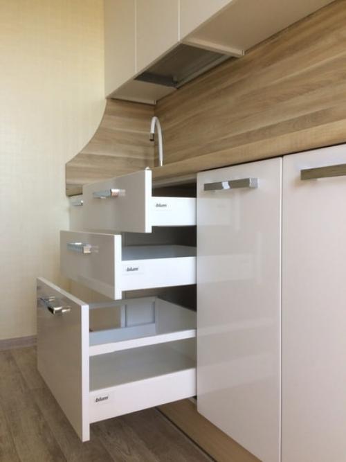 И я своей кухней похвастаюсь) я пока что не нарадуюсь. 02