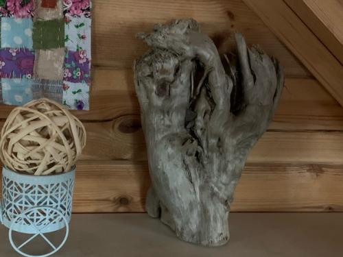 У меня в новом доме много коряг. 01