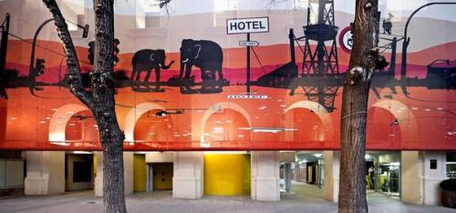 Отель Arc del Teatre в Барселоне. 09