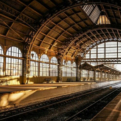 Витебский вокзал.  Это одно из моих самых любимых мест в Петербурге. 02