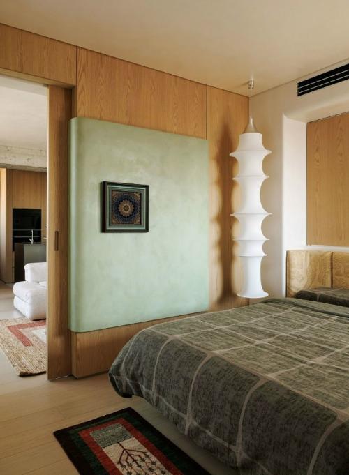 Очень красивый пример того, как минимализм может быть не холодным, а наполненным теплом и атмосферой. 04