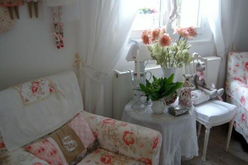 Кукла тильда в интерьере дома мастерицы из Франции Сандрин, хозяйки блогга Шебби дом. 01