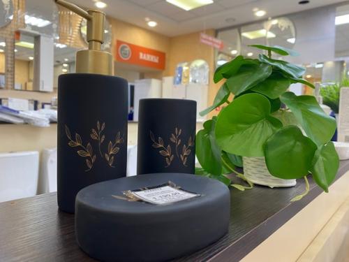 Аксессуары в ванной комнате - неотъемлемая часть интерьера. 03