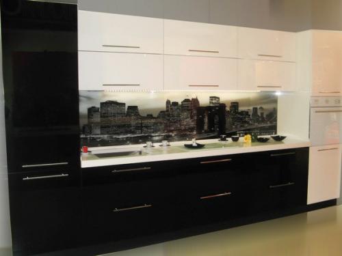 Черная кухня.  С точки зрения физики, черный цвет нельзя назвать цветом, так как он является скорее … его отсутствием. 02