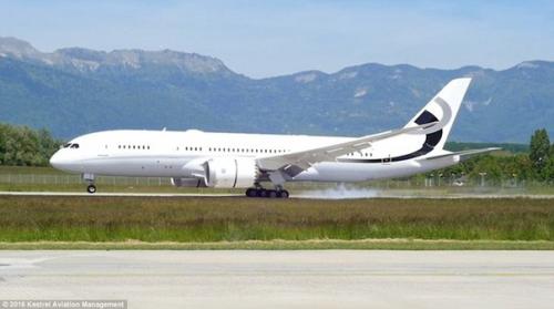 Пятизвездочный отель в облаках: загляните внутрь самого роскошного частного самолета в мире. 08