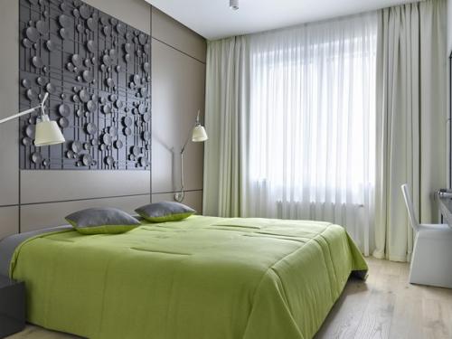 Эта квартира принадлежит молодому, но уже довольно известному пианисту, который большую часть времени гастролирует по миру или живёт в Нью-йорке. 04