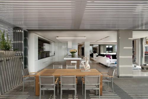 Роскошный триплекс пентхаус в йоханнесбурге от Saota и Okha Interiors. 04