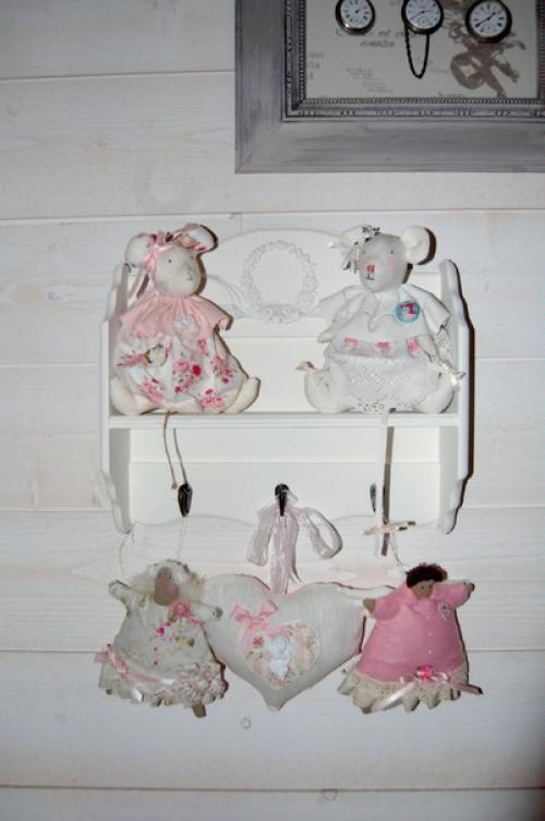 Кукла тильда в интерьере дома мастерицы из Франции Сандрин, хозяйки блогга Шебби дом. 03