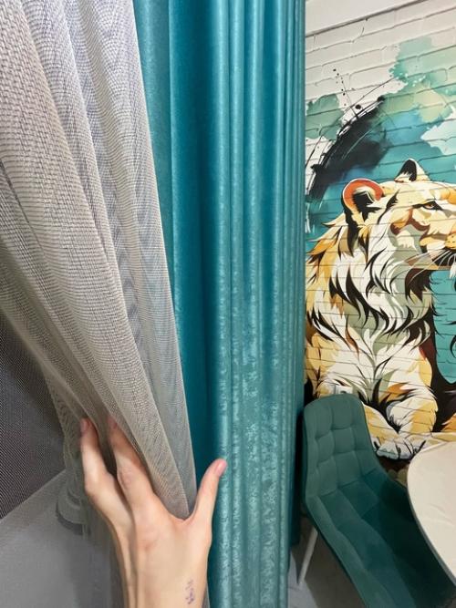 Бирюзовый - это запоминающийся оттенок, который привнесет неповторимый шарм в оформление любой комнаты. 07