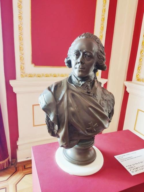 Днями собрались с подружкой в михайловский дворец на выставку карла Брюллова, но народу! 08