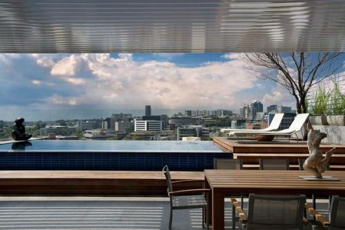 Роскошный триплекс пентхаус в йоханнесбурге от Saota и Okha Interiors. 03