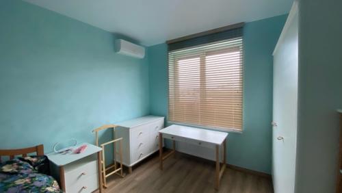 Горизонтальные деревянные жалюзи 50 мм в оттенке Венге в кабинет, в спальни и гостиную оттенок эвкалипт. 06