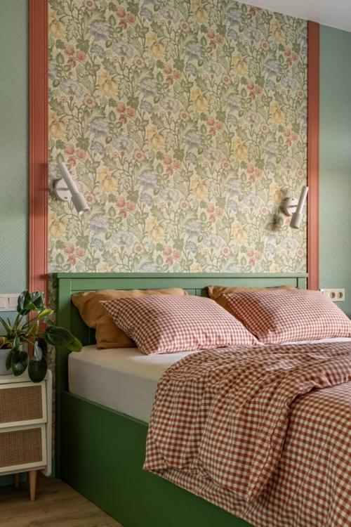 Уютная квартира в стиле кантри доказывает, что даже на небольшой площади можно создать солнечное и гармоничное пространство. 05