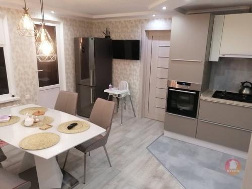 Неплохая кухня!  Видно, что у людей есть вкус и деньги. 02