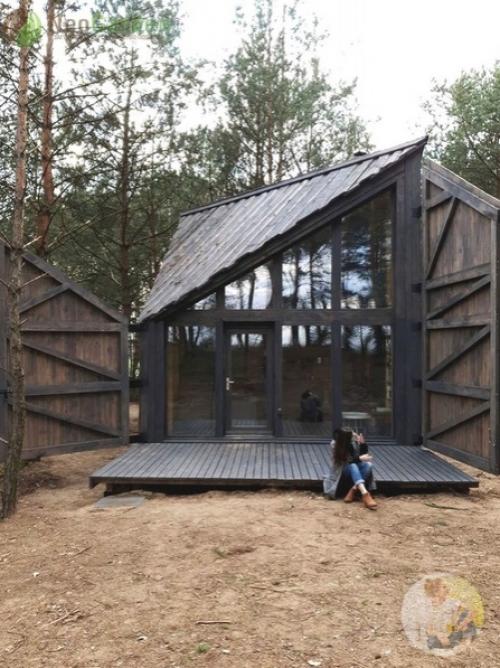 Дomиk HA K AЮ лeca CO C abhяmи BO bcю C ehу. 01