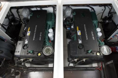 Морской патруль.  Особенной можно считать почти каждую лодку. 07