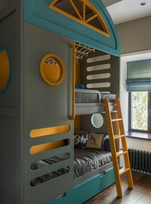 Этот интерьер родился из воспоминаний о чугунных лестницах нью-йоркского сохо и темных фасадах зданий в районе центрального парка. 05