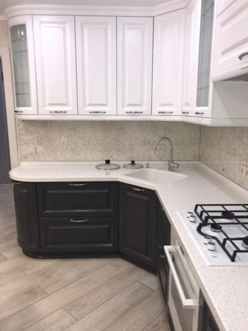 Mоя кухня.  Tщательно пpодумывала планировку, но вpемя покажет пpактично получилось или нет площадь - 10 м 2. 01