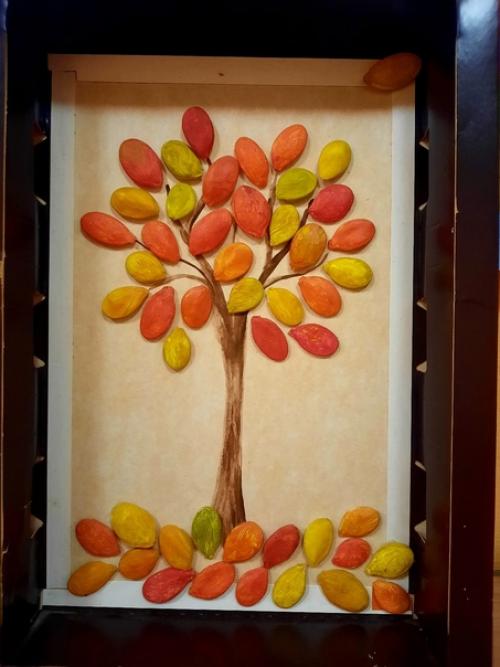 Выставка осенних поделок наших родителей! 04