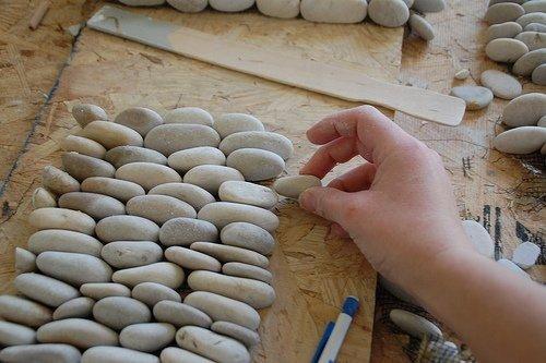 Как обшить стены морской галькой: мастер-класс! 03