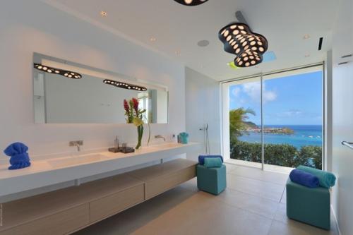 Дом с видовыми окнами на карибах //02. 04