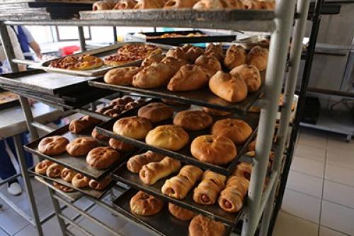 Пойдём, мы поедим в столовой калмгу! 07