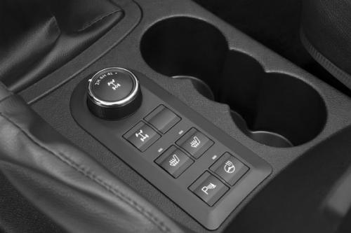 UAZ Patriot обновился и получил блокировку заднего моста. 08