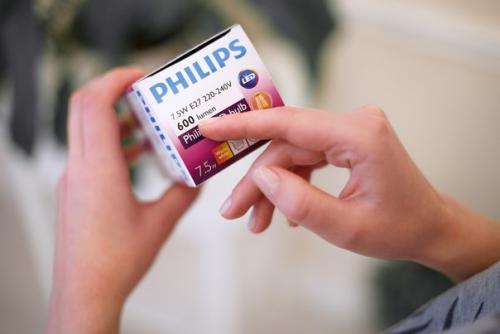 Важным фактором комфортной обстановки в доме является освещение. 09