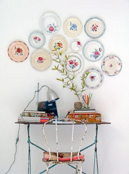 Настенные тарелки в интерьере: способы организации. 02