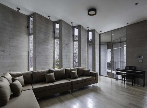 Дом из бетона, стекла и дерева. 05